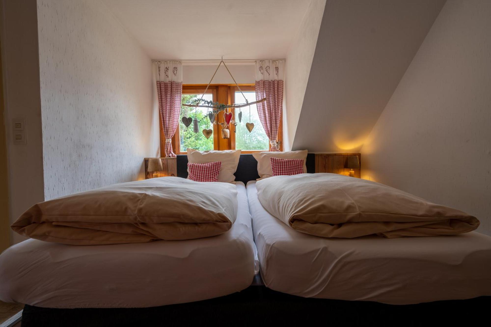 Bed and Breakfast Zur Schmitte à Schmallenberg Extérieur photo